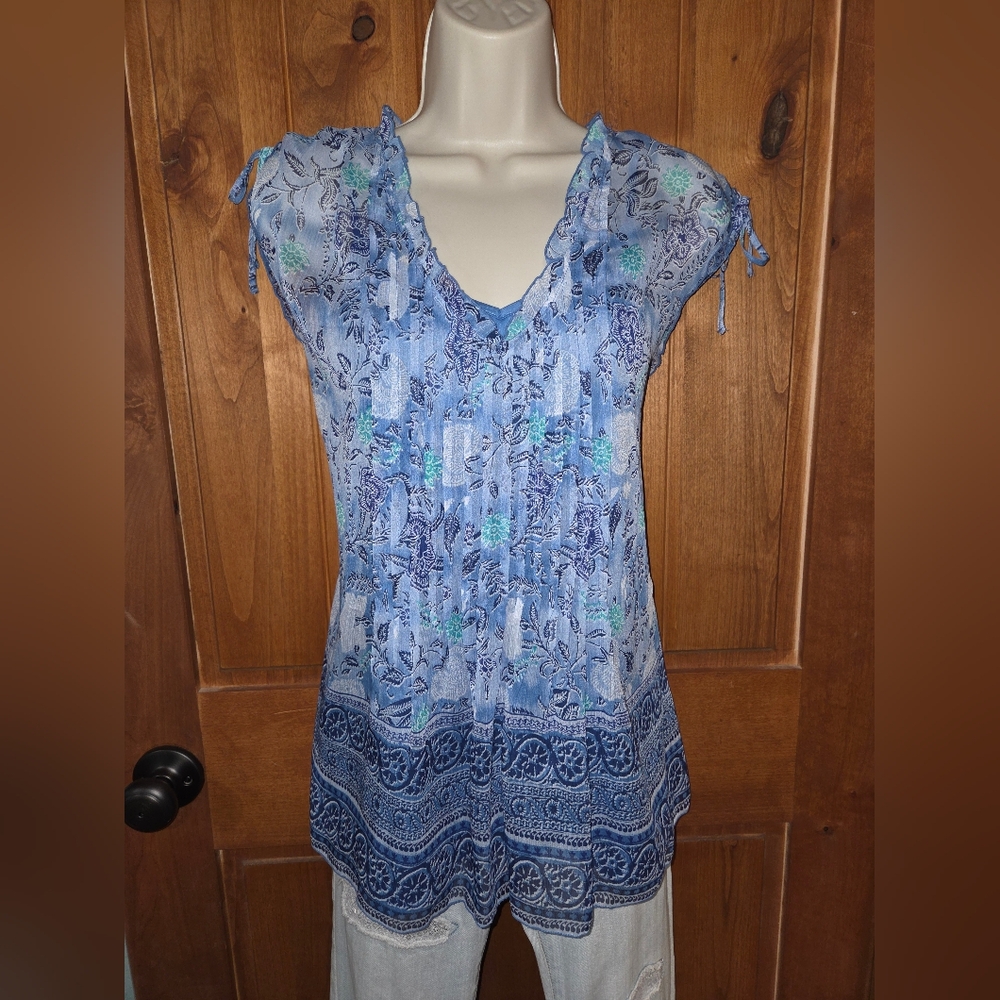 Sonoma Blue Patterned Women's Blouse & Cami